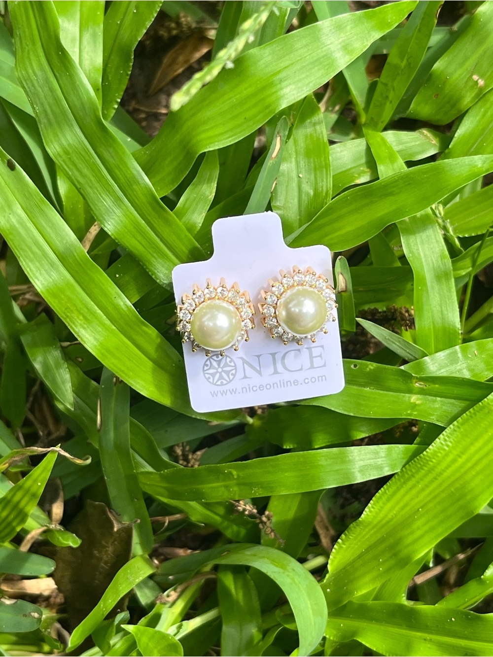 Gold Pearl Halo Stud Earrings - Cream Pearl
